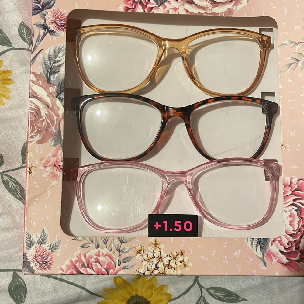 Betsey Johnson reading glasses +1.50 tan, tortoise brown sparkling/glittery pink